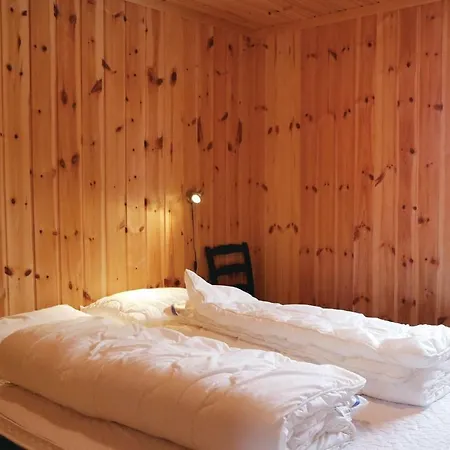 Two-bedroom Holiday In * Treungen